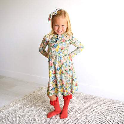 Cranberry Ruffle Socks